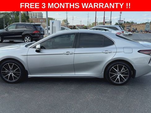 Used 2023 Toyota Camry SE w/ Cold Weather Package FWD image 5