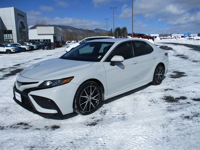 Used 2022 Toyota Camry SE
