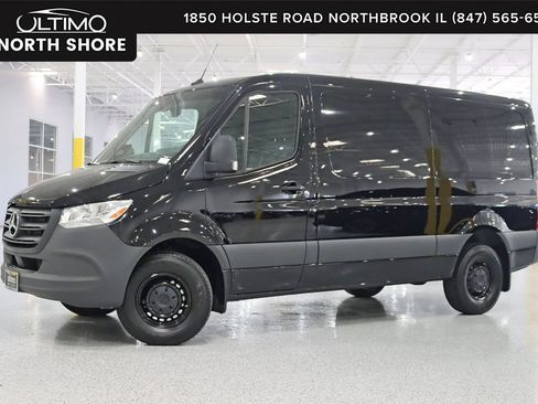 Used 2025 Mercedes-Benz Sprinter 2500 image 1