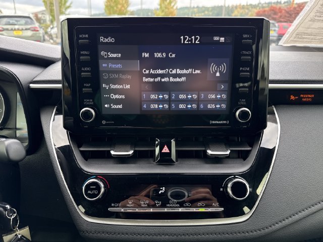 Used 2022 Toyota Corolla SE FWD image 25