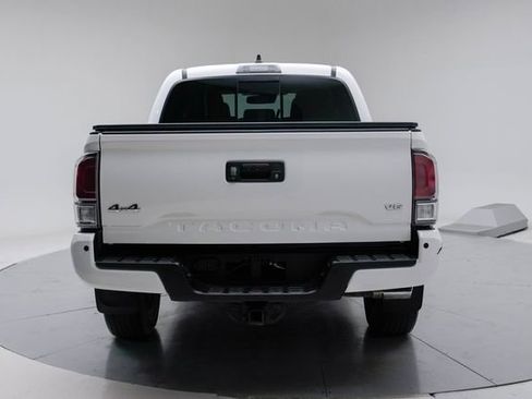 Used 2021 Toyota Tacoma Limited image 4