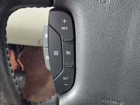 Used 2014 Chevrolet Impala LT w/ LT Sunroof Package FWD image 12