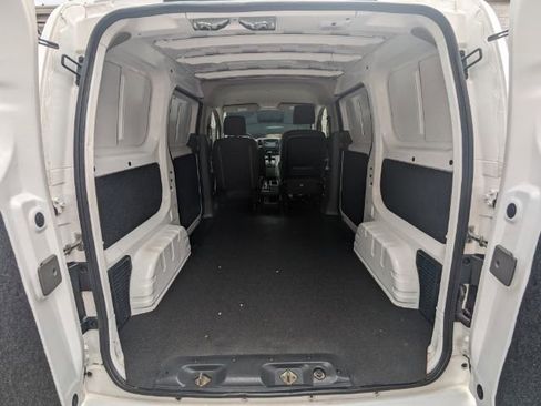 Used 2019 Nissan NV200 SV w/ Navigation Package image 18
