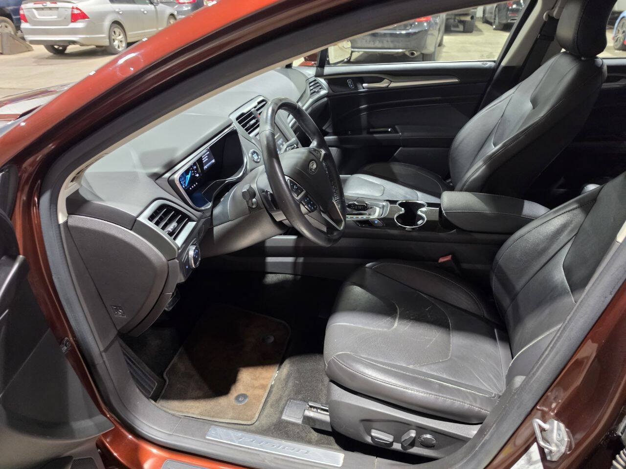 Used 2015 Ford Fusion Titanium AWD/4WD image 24