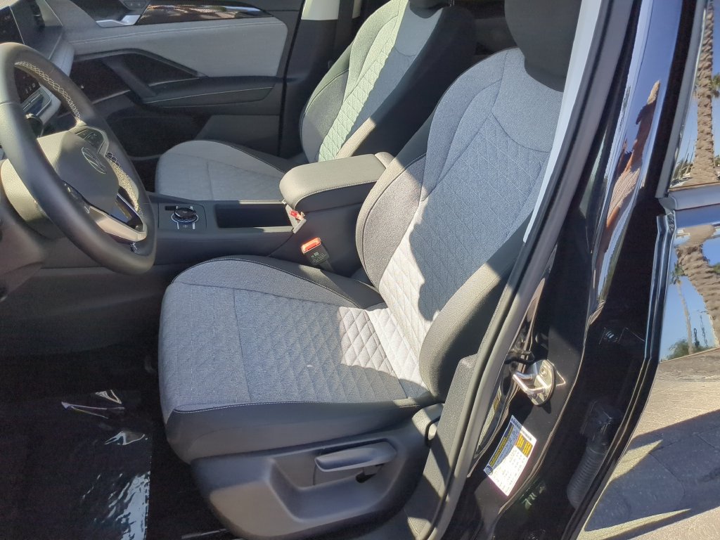 Certified 2026 Volkswagen Tiguan S FWD image 17