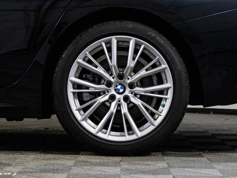 Used 2023 BMW 330i xDrive Sedan w/ Driving Assistance Package image 44