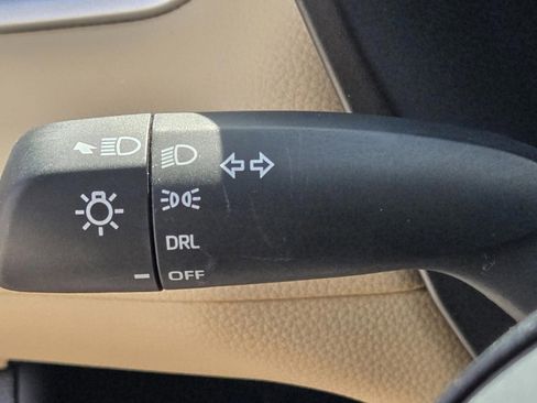 Used 2020 Toyota RAV4 LE image 46