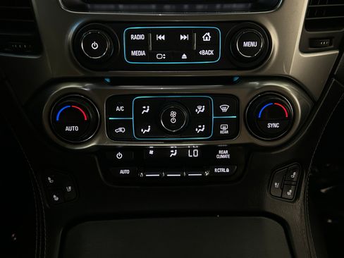 Used 2018 Chevrolet Tahoe Premier AWD/4WD image 9