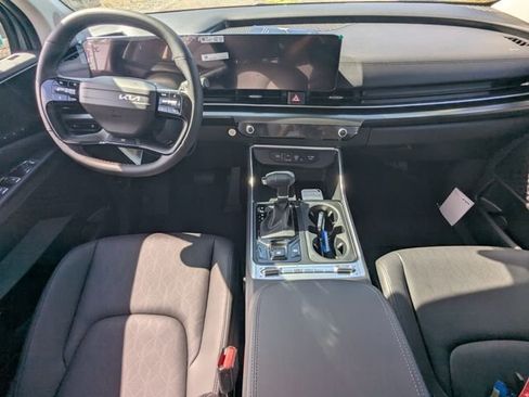 New 2027 Kia Carnival SX FWD image 16