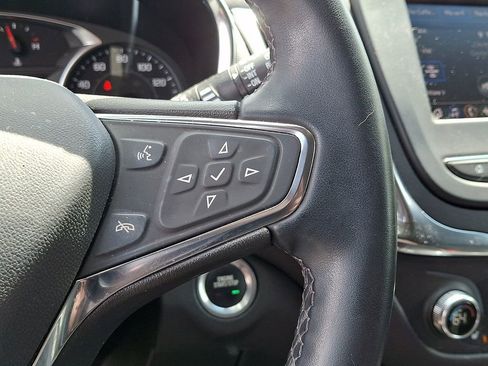 Used 2024 Chevrolet Equinox LT AWD/4WD image 21