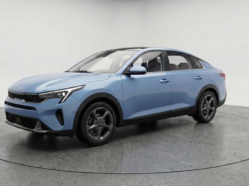 Used 2025 Kia K4 LXS FWD image 3