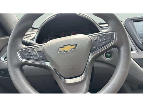 Used 2017 Chevrolet Malibu LS FWD image 15