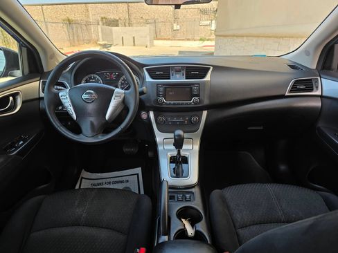 Used 2015 Nissan Sentra SR FWD image 9