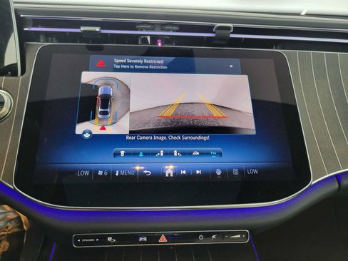 Used 2025 Mercedes-Benz E 350 Sedan image 23