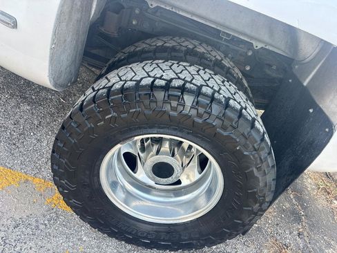 Used 2018 GMC Sierra 3500 Denali w/ Duramax Plus Package AWD/4WD image 3