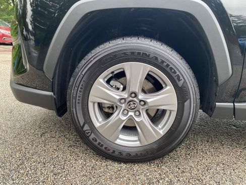 Used 2025 Toyota RAV4 XLE w/ Convenience Package AWD/4WD image 10