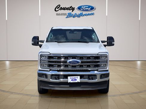 Used 2024 Ford F250 Lariat AWD/4WD image 12