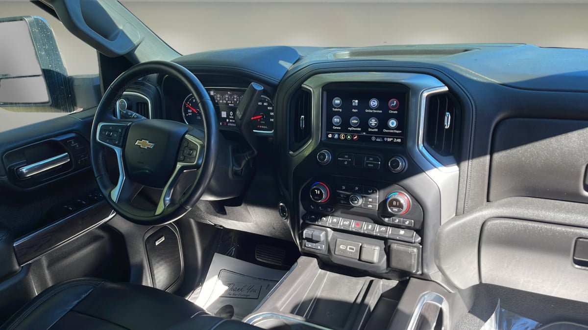 Used 2020 Chevrolet Silverado 1500 LTZ w/ LTZ Plus Package AWD/4WD image 10