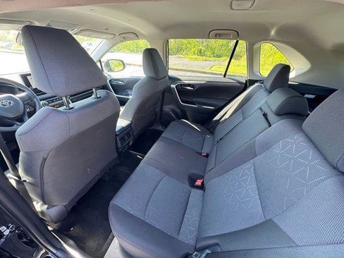 Certified 2025 Toyota RAV4 XLE AWD/4WD image 14