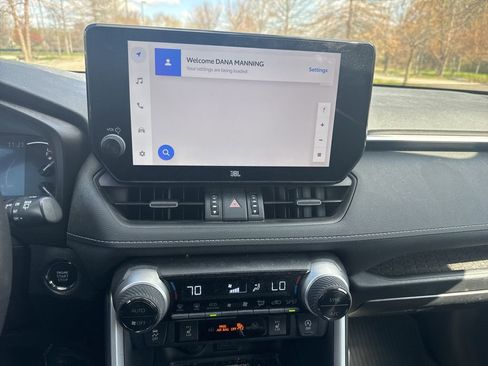 Used 2023 Toyota RAV4 XLE Premium image 13