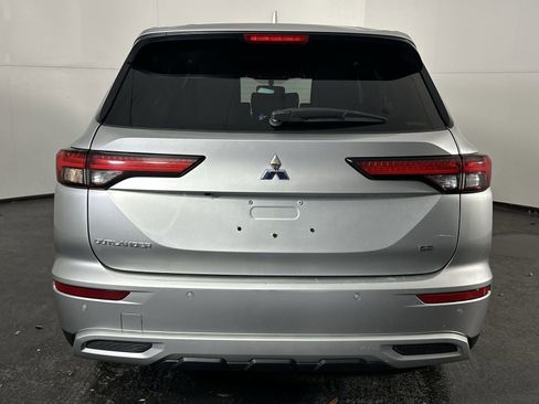 Used 2023 Mitsubishi Outlander SE AWD/4WD image 7