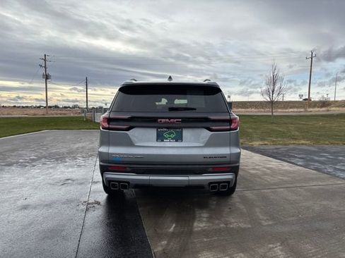 Certified 2025 GMC Acadia Elevation image 4