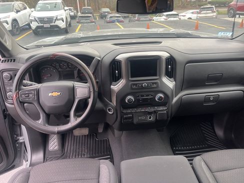 Used 2024 Chevrolet Silverado 2500 Custom w/ Custom Value Package image 11