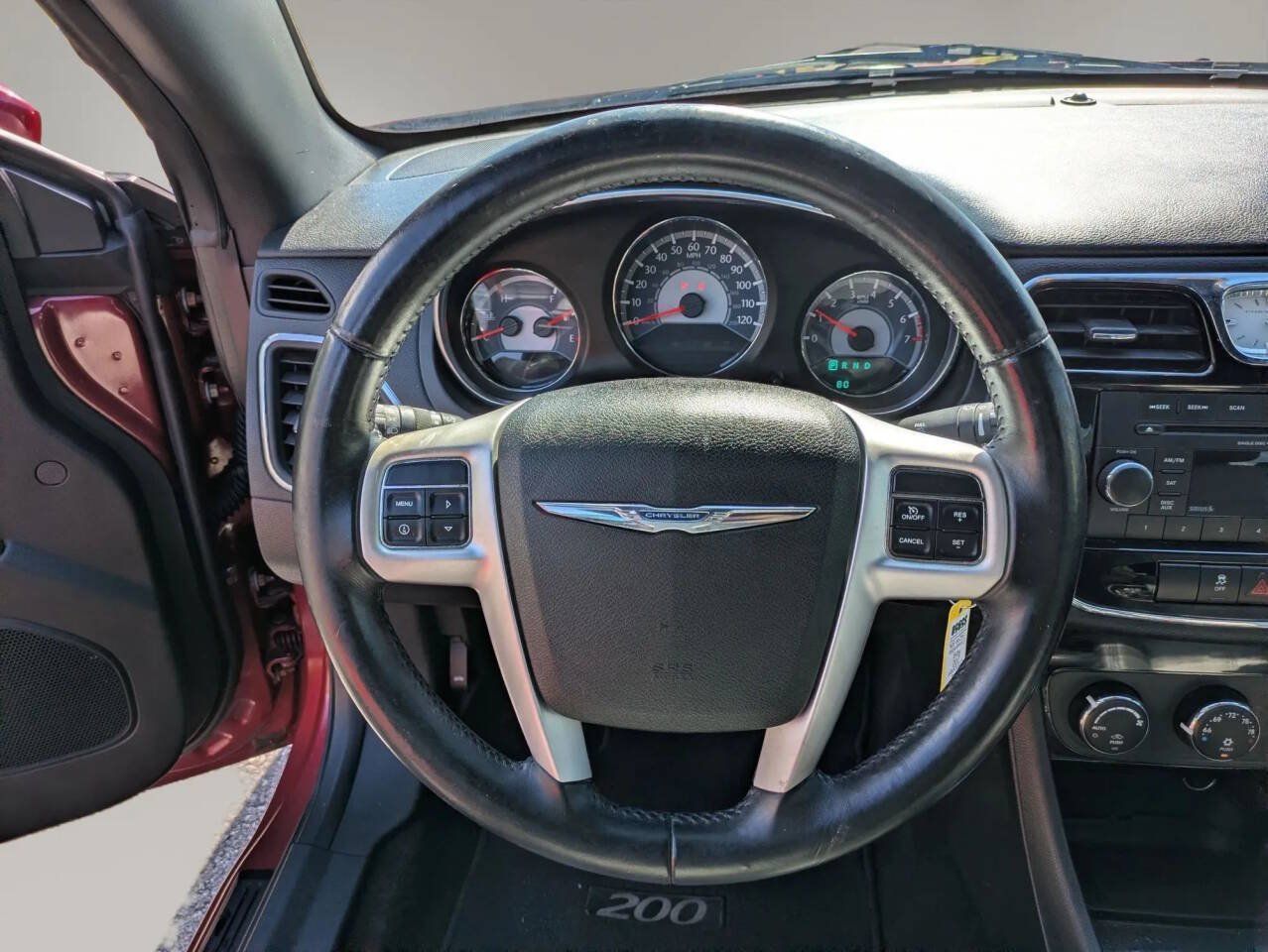 Used 2012 Chrysler 200 Touring FWD image 22