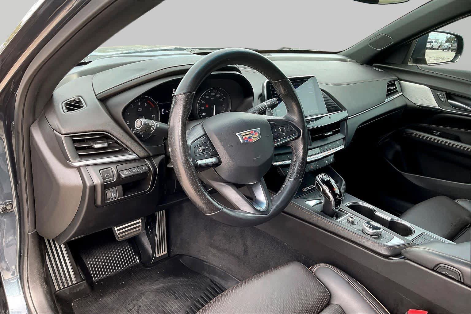 Used 2020 Cadillac CT4 V w/ Climate Package RWD image 17
