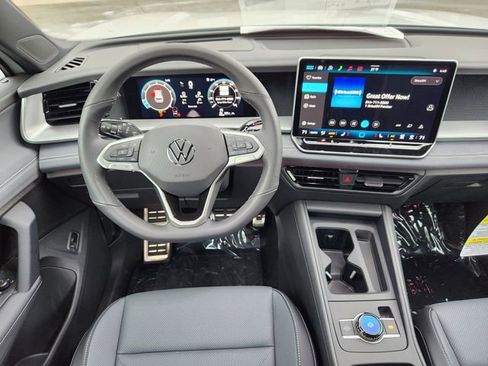 New 2026 Volkswagen Tiguan SE R-Line AWD/4WD image 25