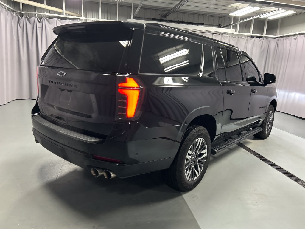 Used 2026 Chevrolet Suburban Z71 w/ Comfort Package AWD/4WD image 7
