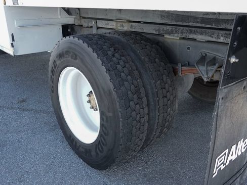 Used 2013 Ford F750 2WD Regular Cab Super Duty image 47