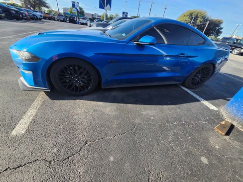 Used 2019 Ford Mustang GT Premium w/ Equipment Group 401A image 4