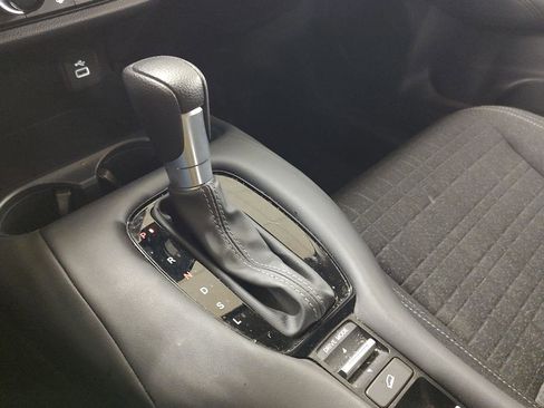 Used 2023 Honda HR-V LX image 14