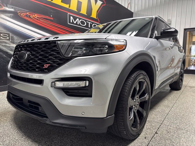 Used 2023 Ford Explorer ST w/ Equipment Group 401A AWD/4WD image 2