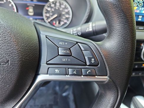 Used 2024 Nissan Sentra SV w/ Lighting Package FWD image 12