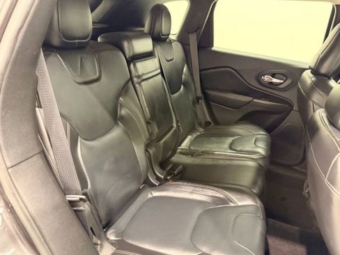 Used 2016 Jeep Cherokee Limited w/ Trailer Tow Group AWD/4WD image 22
