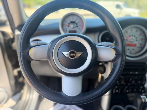 Used 2006 MINI Cooper Hardtop FWD image 14