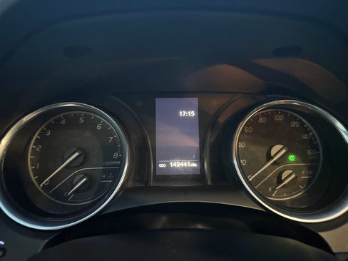 Used 2020 Toyota Camry SE FWD image 14