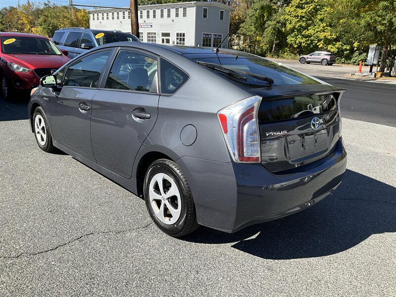 Used 2012 Toyota Prius Two FWD image 7