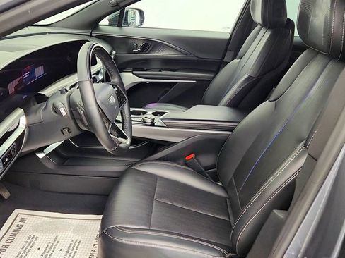 Used 2023 Cadillac Lyriq AWD image 18