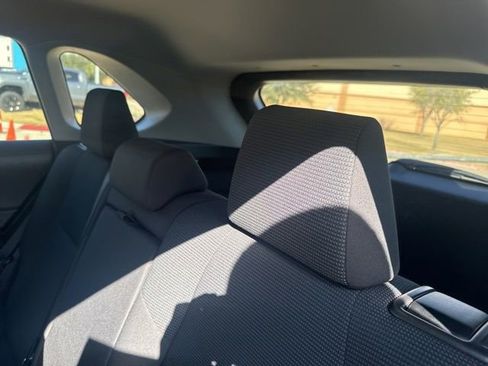 Used 2022 Toyota RAV4 LE image 8