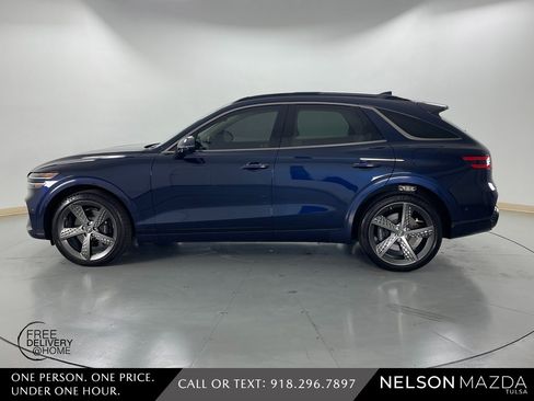 Used 2025 Genesis GV70 3.5T Sport w/ Sport Advanced Package image 9