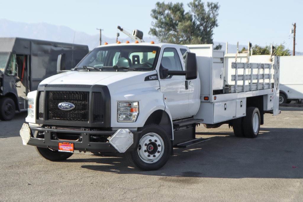 Used 2017 Ford F650 2WD SuperCab Super Duty image 4