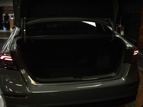 Used 2025 Honda Accord SE image 7