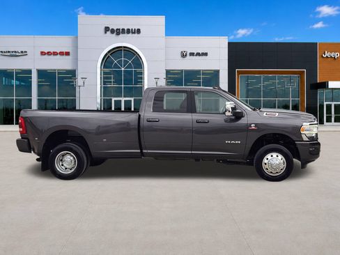 Used 2024 RAM 3500 Laramie AWD/4WD image 7
