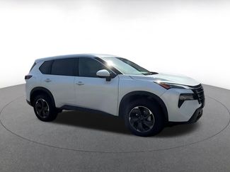 Used 2025 Nissan Rogue SV FWD video 2