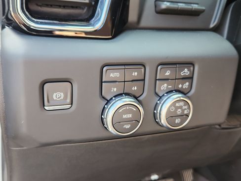 Used 2024 GMC Sierra 1500 Denali Ultimate image 24