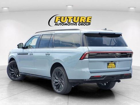 New 2026 Lincoln Navigator L Reserve AWD/4WD image 5