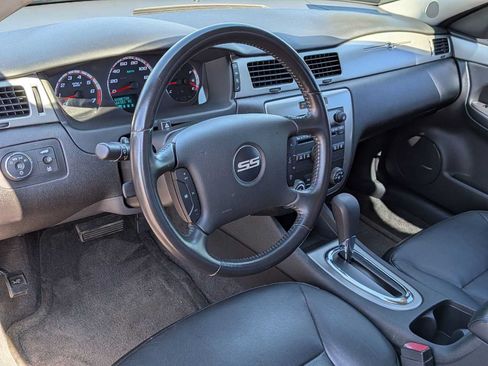 Used 2009 Chevrolet Impala SS w/ Convenience Package FWD image 12